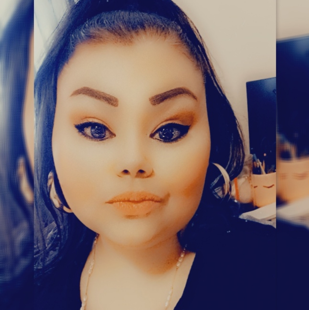 Meet your Posher, Reyna